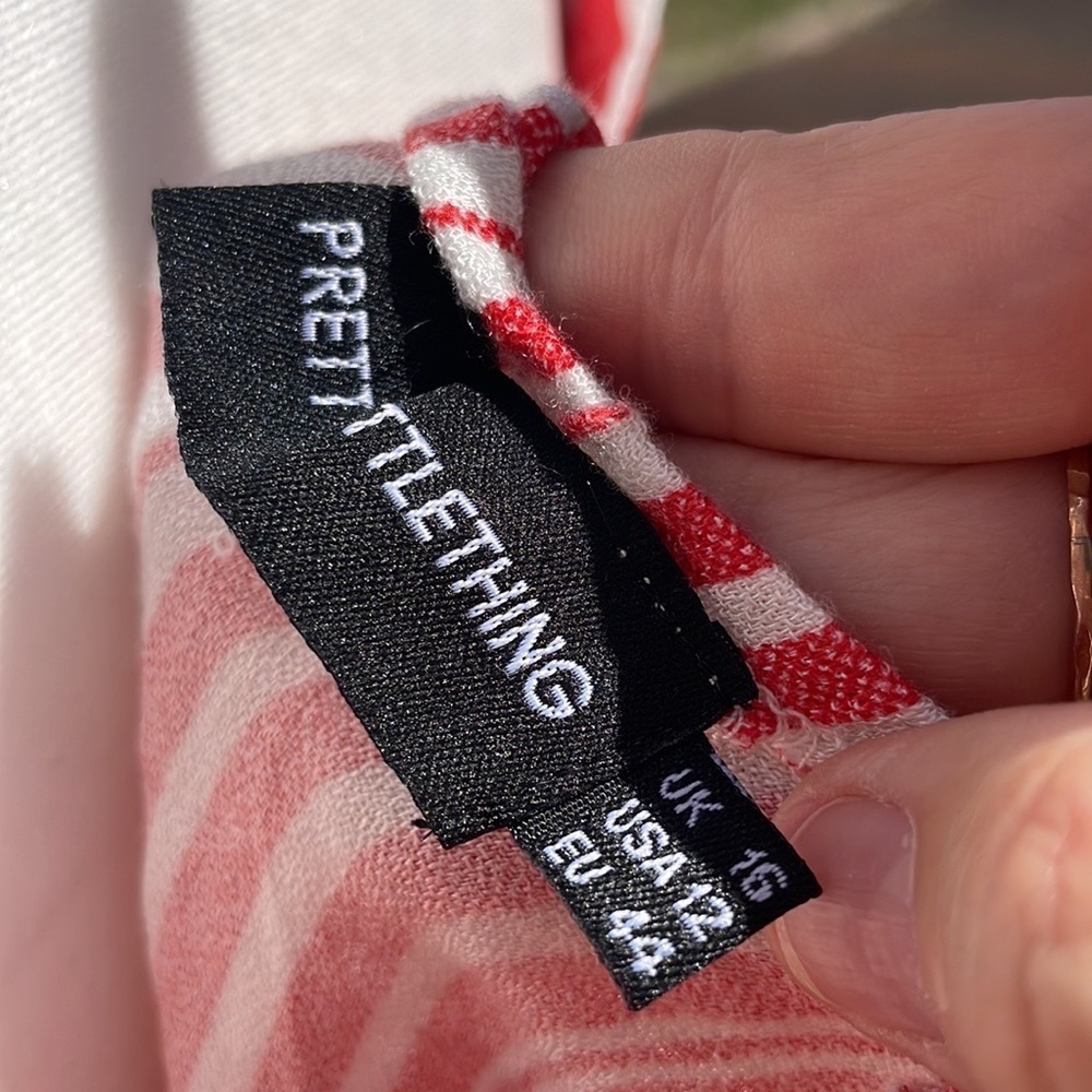 PrettyLittleThing Red and White Ruched Tank Top - Picture 7 of 7